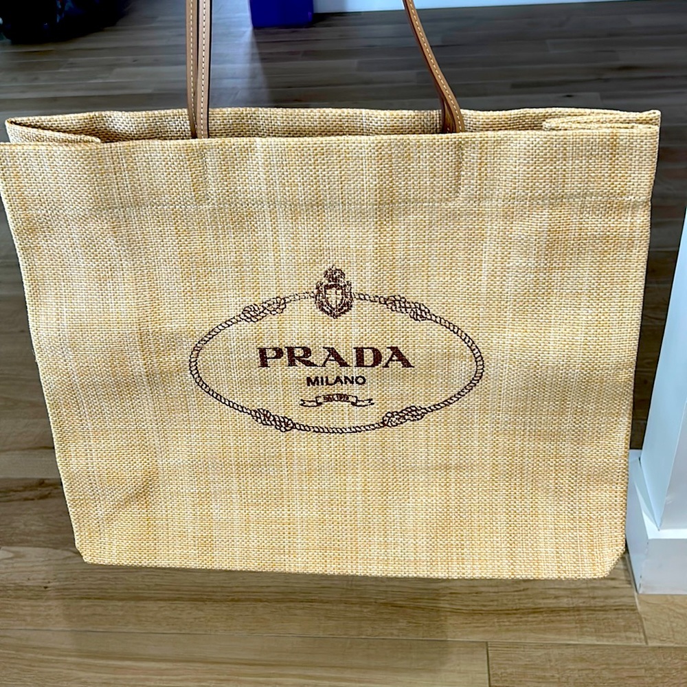Prada Raffia beach tote bag size Large *BRAND NEW* 16x20